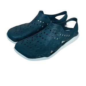 Crocs Swiftwater Wave Clogs Shoes Men's 8 Black